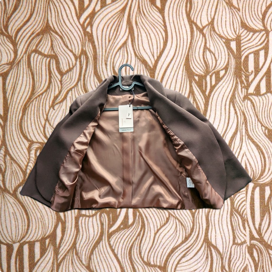 Élégante veste de costume marron foncè , blazer court – Image 2